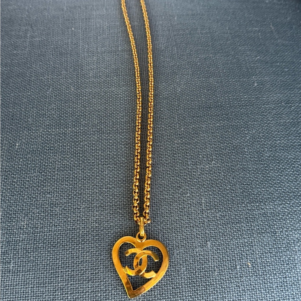 Chanel Gold Heart Pendant Necklace - vintage
